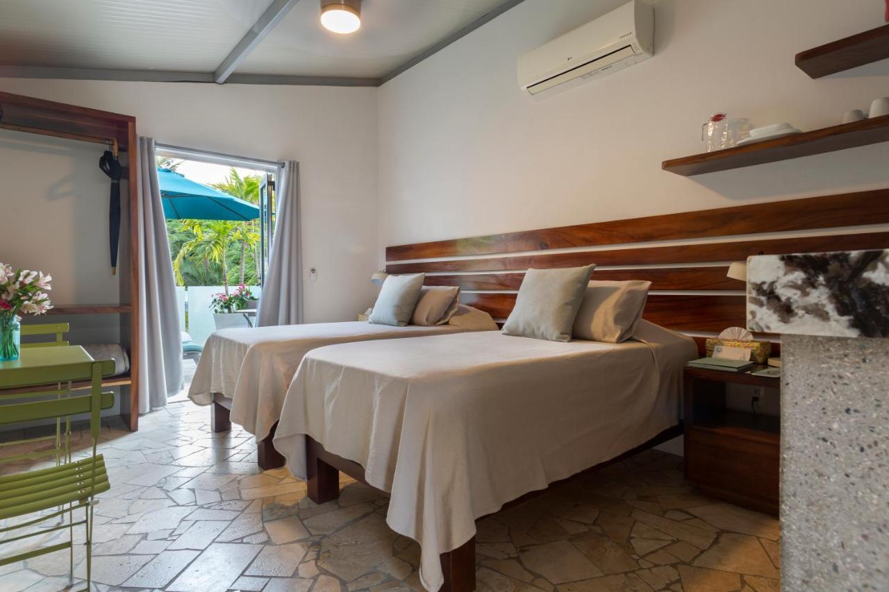 Отель Anjali Casa Divina Саюлита Экстерьер фото