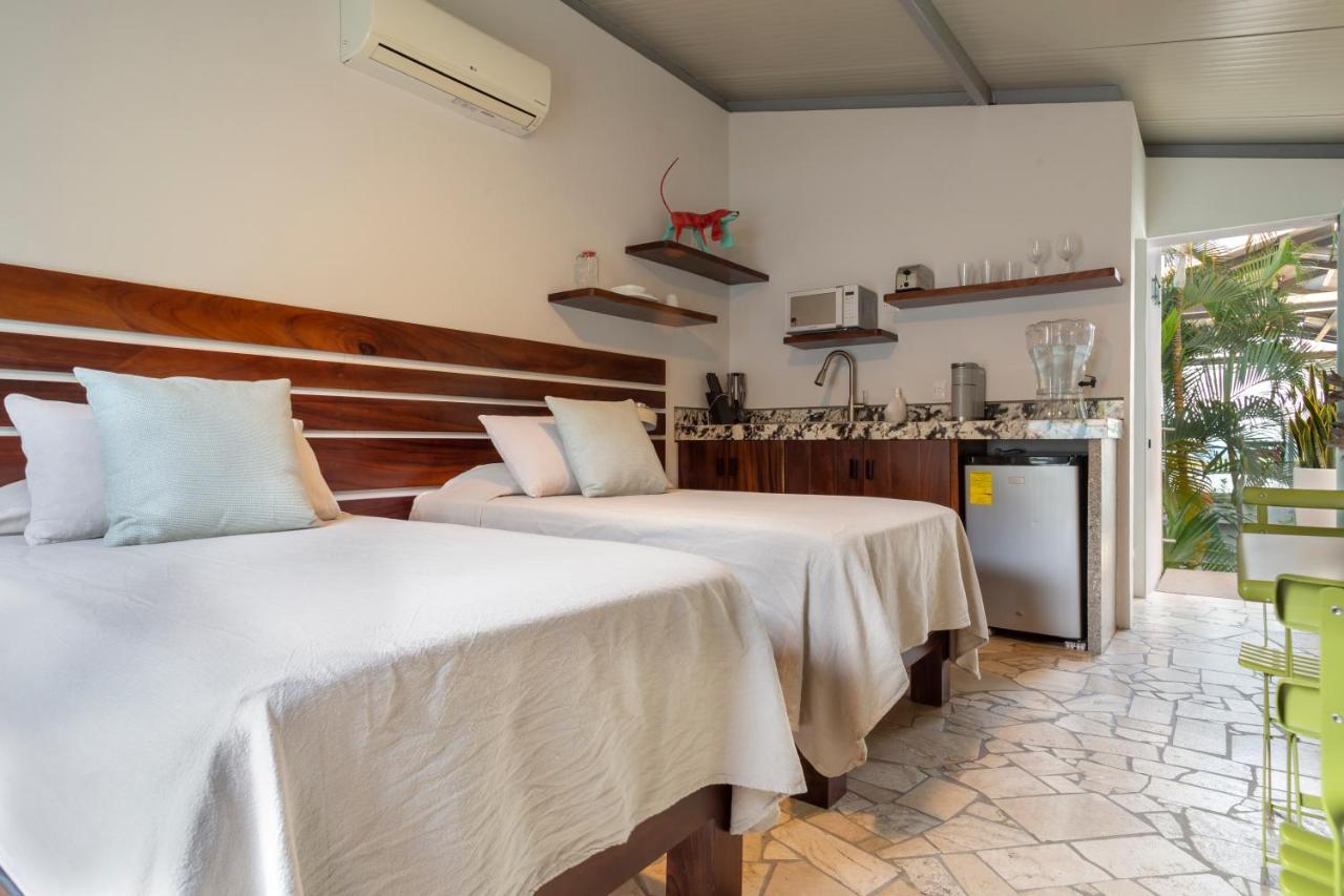 Отель Anjali Casa Divina Саюлита Экстерьер фото